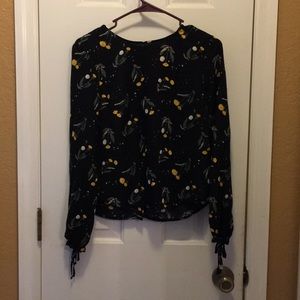 H & M Blouse 🖤